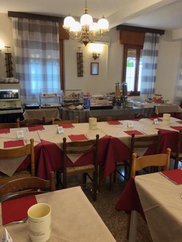 Hotel Saturno Lido di Jesolo Zewnętrze zdjęcie