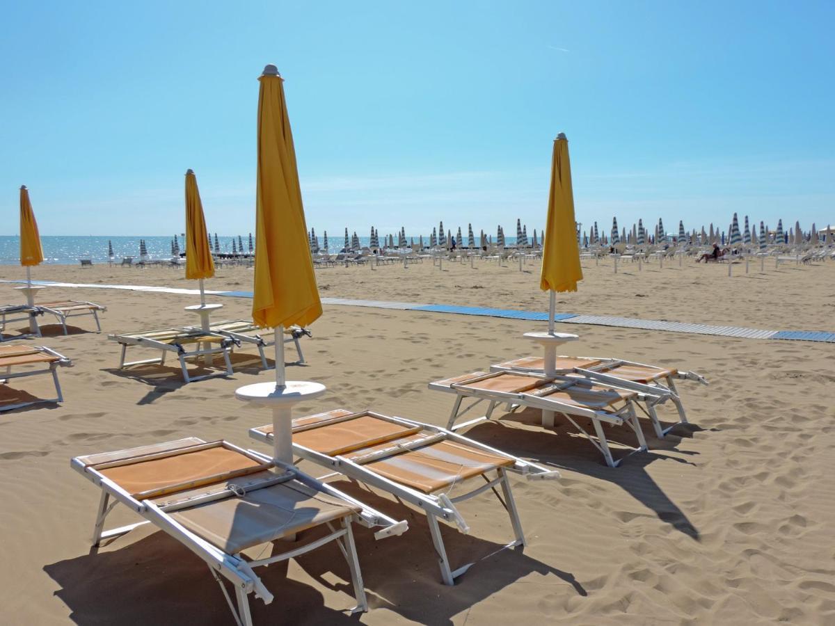 Hotel Saturno Lido di Jesolo Zewnętrze zdjęcie
